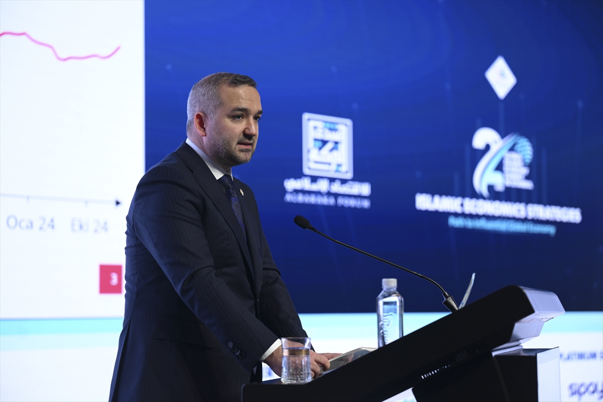 TCMB Başkanı Karahan, “İstanbul Dünya İslam Ekonomisi Zirvesi”nin açılışında konuştu: