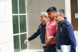 - 3 zanlı gözaltına alındı