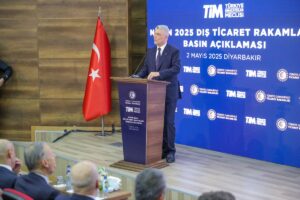 DİYARBAKIR (AA) – Ticaret Bakanı Ömer Bolat, "Nisanda mal ihracatımız