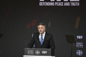 İSTANBUL (AA) – TRT Genel Müdürü Zahid Sobacı, "Üzülerek tanıklık