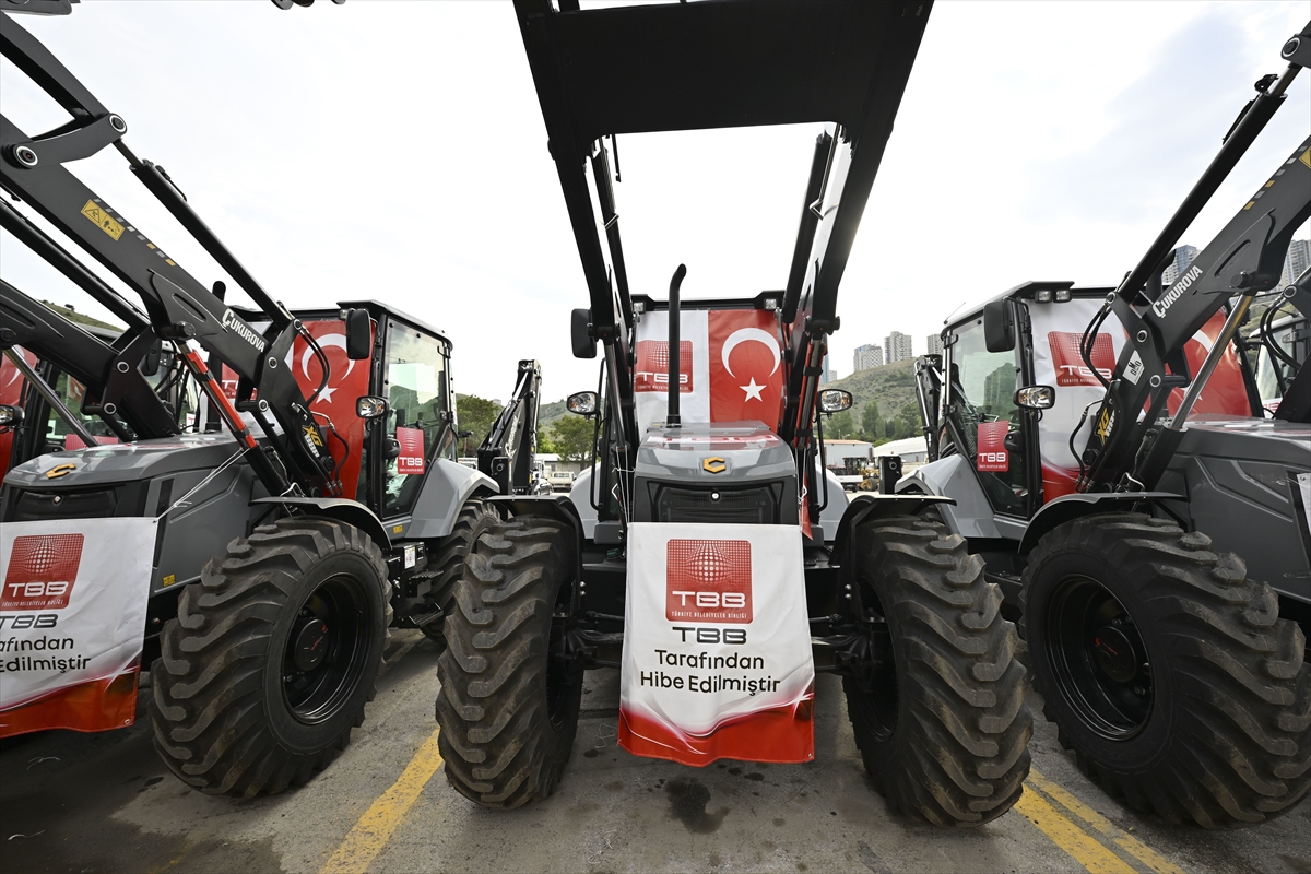 Türkiye Belediyeler Birliği, 57 belediyeye 59 yeni araç hibe etti
