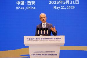 ŞİAN (AA) – Ulaştırma ve Altyapı Bakanı Abdulkadir Uraloğlu, Çin'i