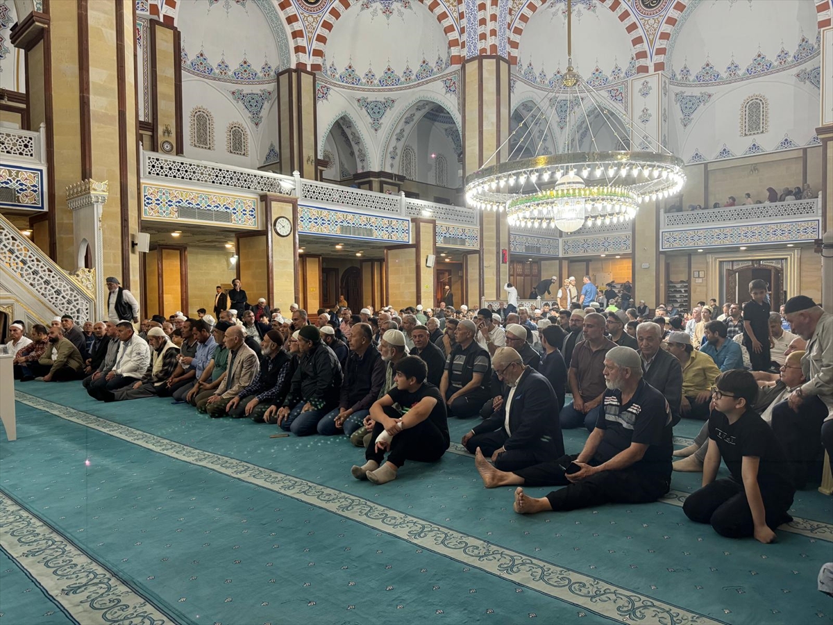 Uluslararası Kur'an-ı Kerim'i Güzel Okuma Yarışması birincilerinden Adana'ya ziyaret