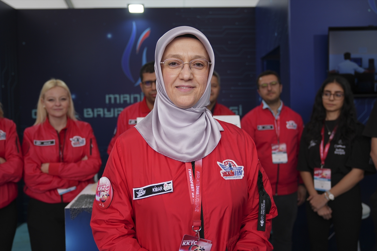 Üniversite öğrencilerinin çözünebilir balıkçı ağı projesi TEKNOFEST KKTC'de birinci oldu