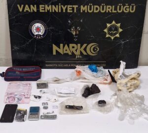 VAN (AA) – Van'da düzenlenen uyuşturucu operasyonlarında 63 şüpheli gözaltına