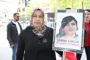 VAN (AA) – Van'da çocukları terör örgütü PKK tarafından dağa