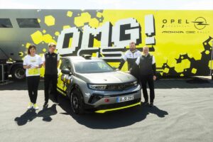 İSTANBUL (AA) – Opel'in yeni Mokka GSE Rally modeli, ADAC