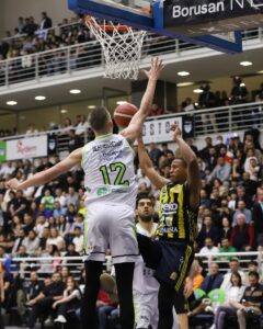 - Yukatel Merkezefendi Belediyesi Basket: 79 - Fenerbahçe Beko: 63