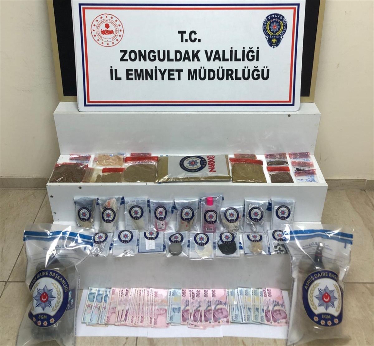 Zonguldak'ta uyuşturucu operasyonunda 3 şüpheli tutuklandı