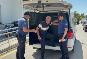 - Olay anı otobüsün güvenlik kamerasınca kaydedildi