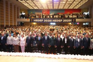 - "2025'in sonbaharı, 2026'nın başından itibaren Türkiye'de çarkların yine eskisi