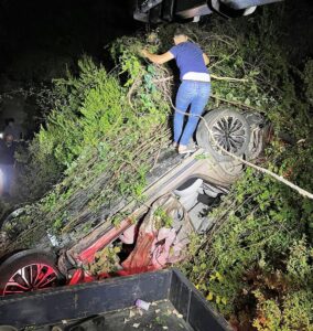 ANTALYA (AA) – Antalya'nın Alanya ilçesinde, otomobilin uçuruma devrilmesi sonucu