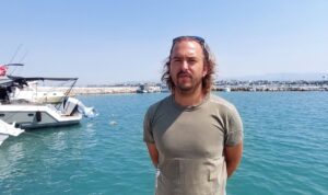 ANTALYA (AA) – Antalya'nın Manavgat ilçesi açıklarında görülen balina, balık