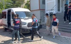 ARTVİN (AA) – Artvin'in Şavşat ilçesinde 4 düzensiz göçmen yakalandı,