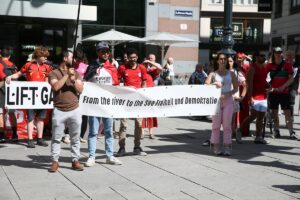 VİYANA (AA) – Avusturya'nın başkenti Viyana'da yüzlerce Filistin destekçisi, İsrail'in