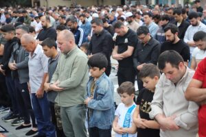 BAKÜ (AA) – Azerbaycan'daki camilerde, Kurban Bayramı namazı eda edildi.