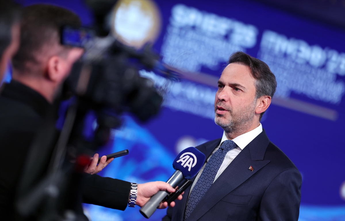 Bakan Bayraktar: “(İsrail'in İran'a saldırıları) Enerji sektörümüz oldukça güçlü ve dayanıklı durumda”