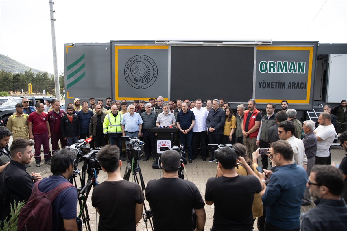 Bakan Yumaklı, Sakarya'da orman yangınlarına ilişkin konuştu: (1)
