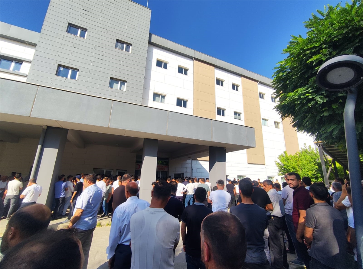 GÜNCELLEME – Batman'da bilirkişi ekibini taşıyan aracın şarampole yuvarlanması sonucu 5 kişi öldü