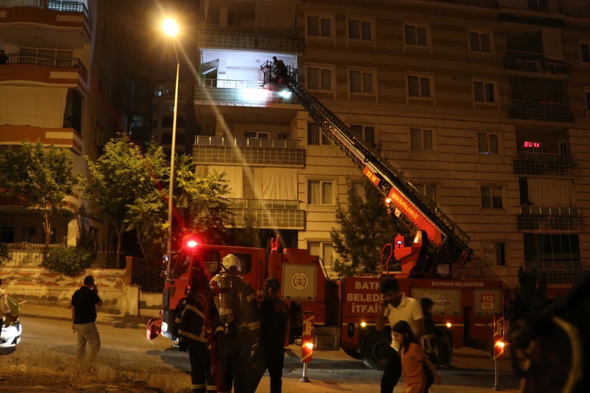 Batman'da markette çıkan yangın söndürüldü