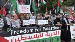 BERLİN (AA) – Almanya’nın başkenti Berlin’de, Filistin’e destek amacıyla iki