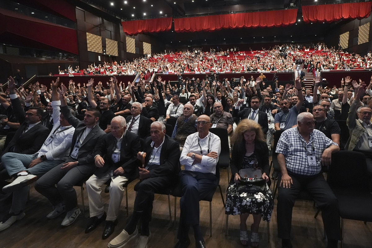 Beşiktaş Kulübünün olağanüstü genel kurul toplantısı sona erdi