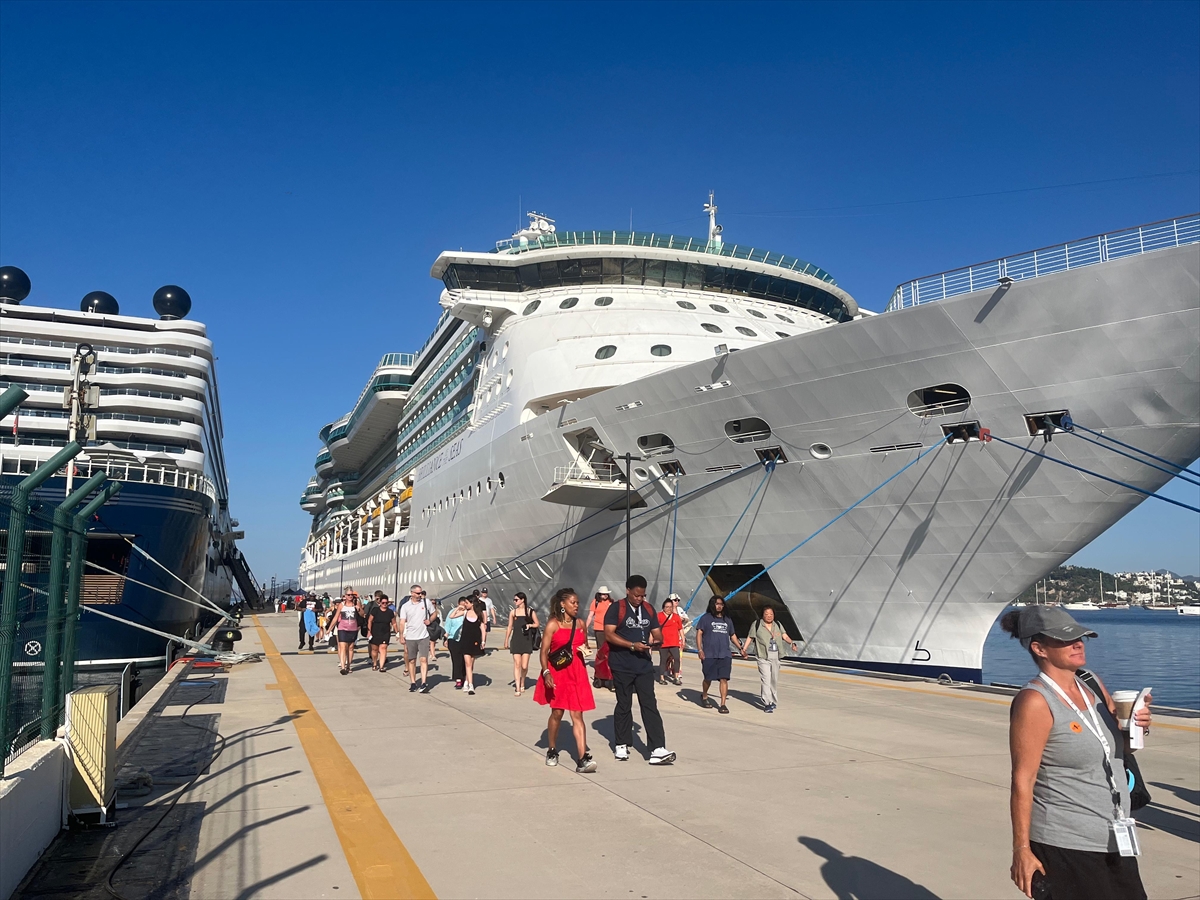 Bodrum'a “Brilliance of the Seas” ve “Ilma” kruvaziyerleriyle 2 bin 643 yolcu geldi