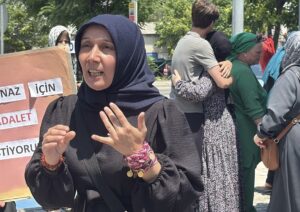 BURSA (AA) – Bursa'da kullandığı otomobille 16 yaşındaki lise öğrencisi