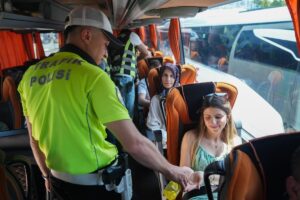 İSTANBUL (AA) – İstanbul Emniyet Müdürlüğü ekiplerinin Kurban Bayramı dolayısıyla