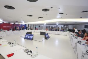 - "Halkımızın yüzü Avrupa'ya dönüktür. Demokrasi zemininde Türkiye ile müzakere