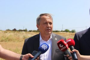 İSTANBUL (AA) – CHP heyeti, tutuklanarak İstanbul Büyükşehir Belediye (İBB)