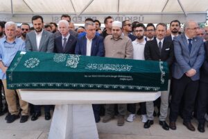 İSTANBUL (AA) – Çocuklara yönelik tiyatro çalışmalarıyla tanınan oyuncu, programcı,