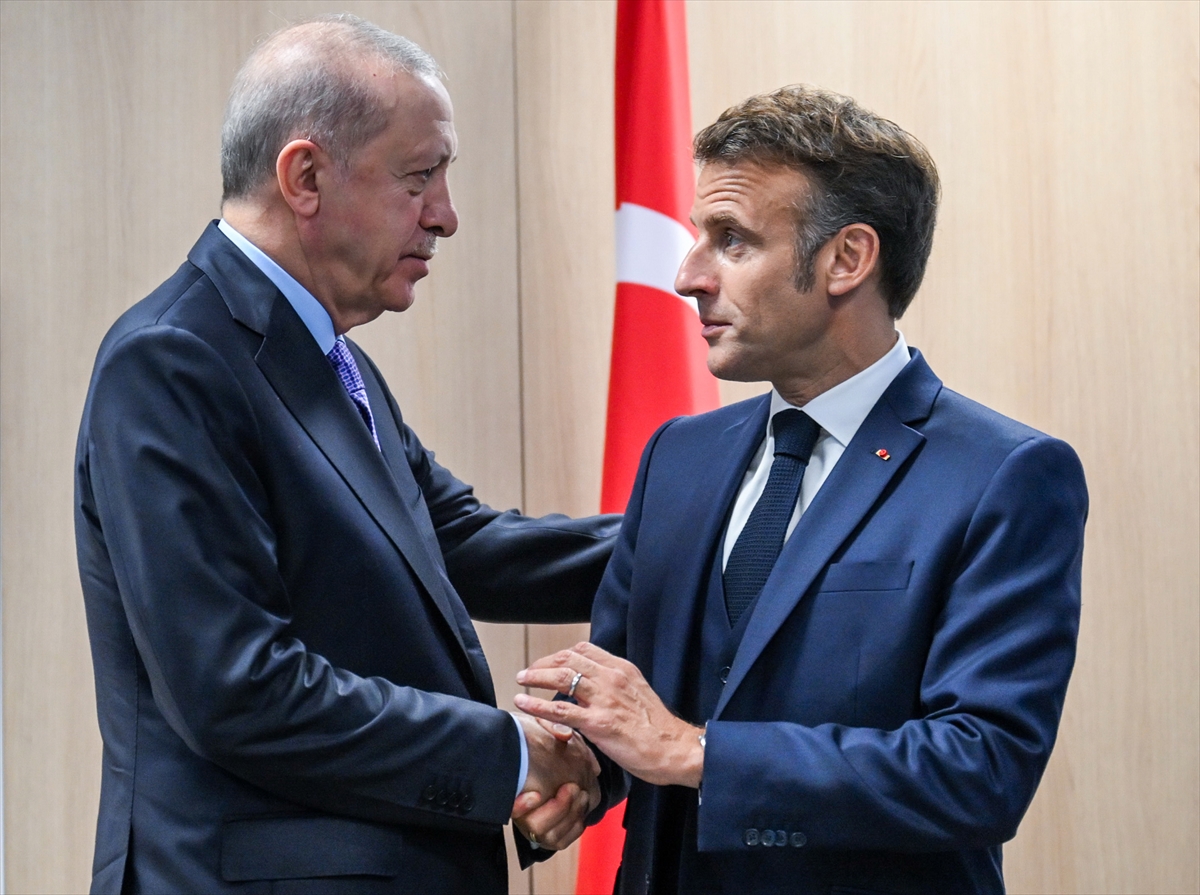 Cumhurbaşkanı Erdoğan, Fransa Cumhurbaşkanı Macron ile bir araya geldi