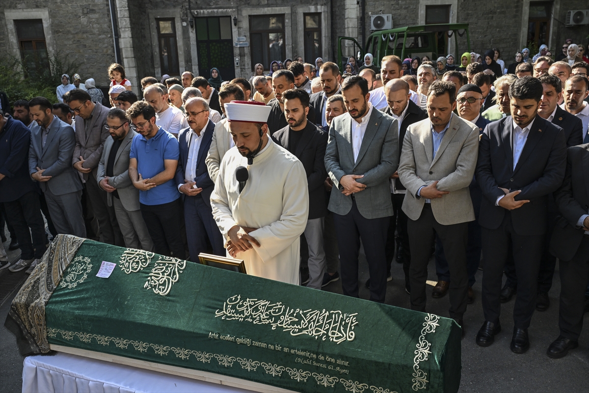 Darülaceze sakini 93 yaşındaki Suzan Tosun, İstanbul'da son yolculuğuna uğurlandı