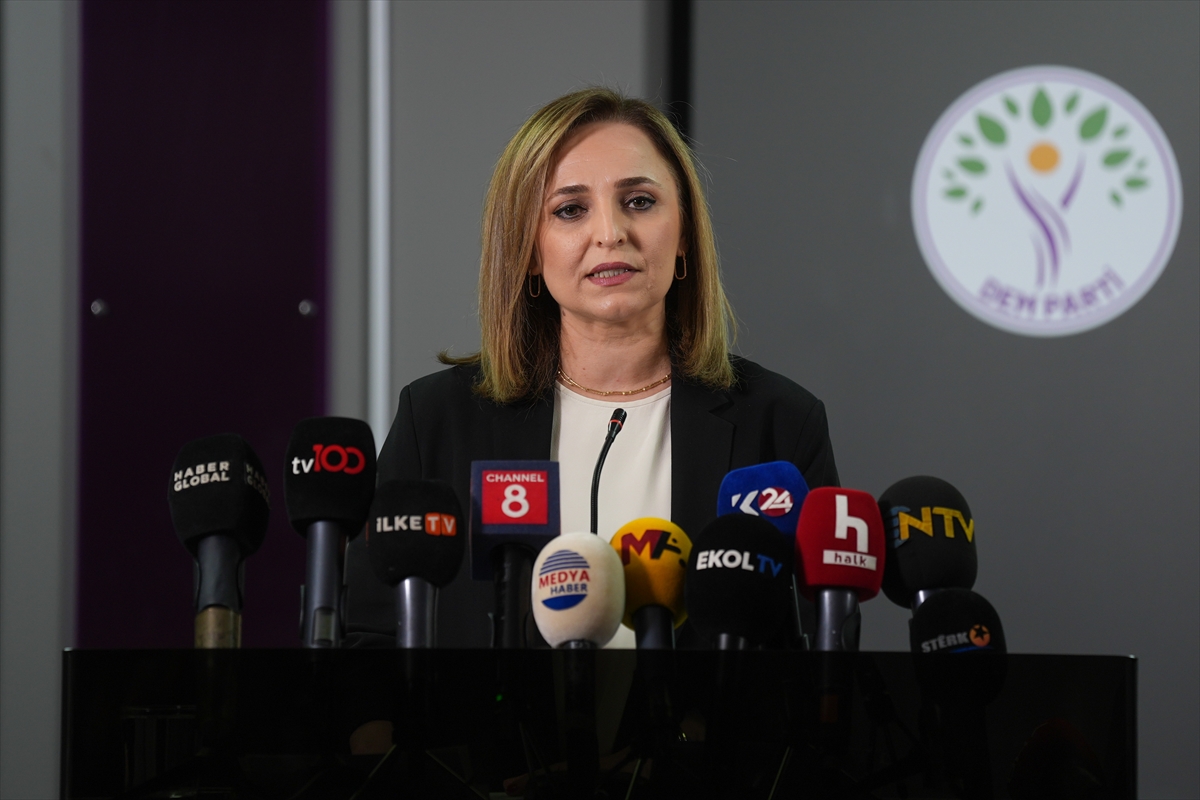 DEM Parti Sözcüsü Doğan, basın toplantısı düzenledi:
