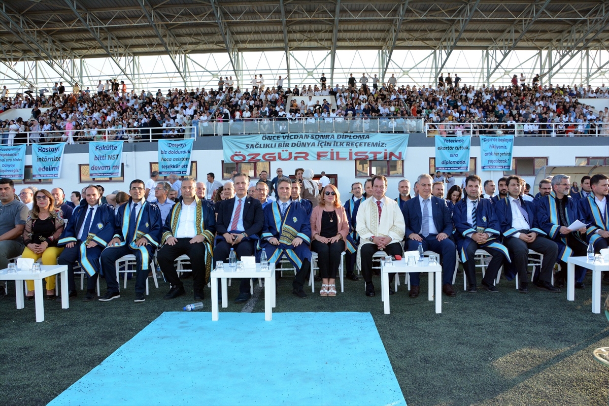 Diyarbakır'da Dicle Üniversitesi Tıp Fakültesi Mezuniyet Töreni düzenlendi