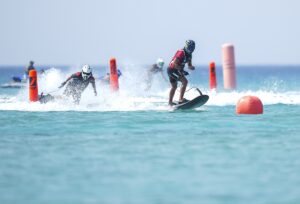 İZMİR (AA) – Türkiye'de ilk kez Çeşme'de gerçekleştirilen Dünya Motosurf