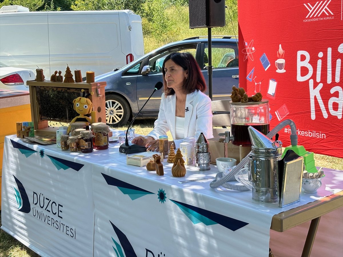 Düzce'de “Bilim Kafe” etkinliği arıcılarla akademisyenleri bir araya getirdi
