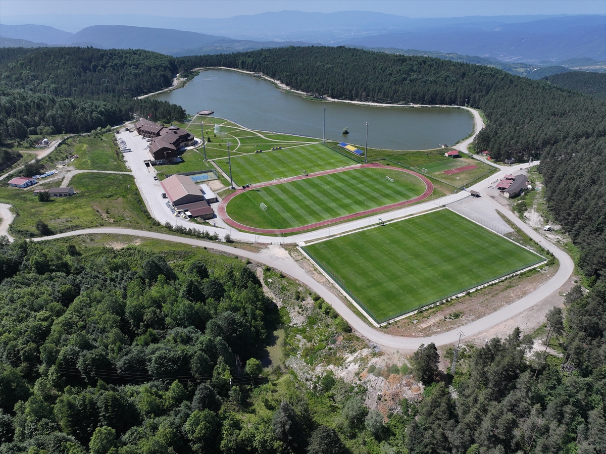 Bolu ve Düzce'deki kamp merkezleri, futbol takımlarını ağırlamaya hazır