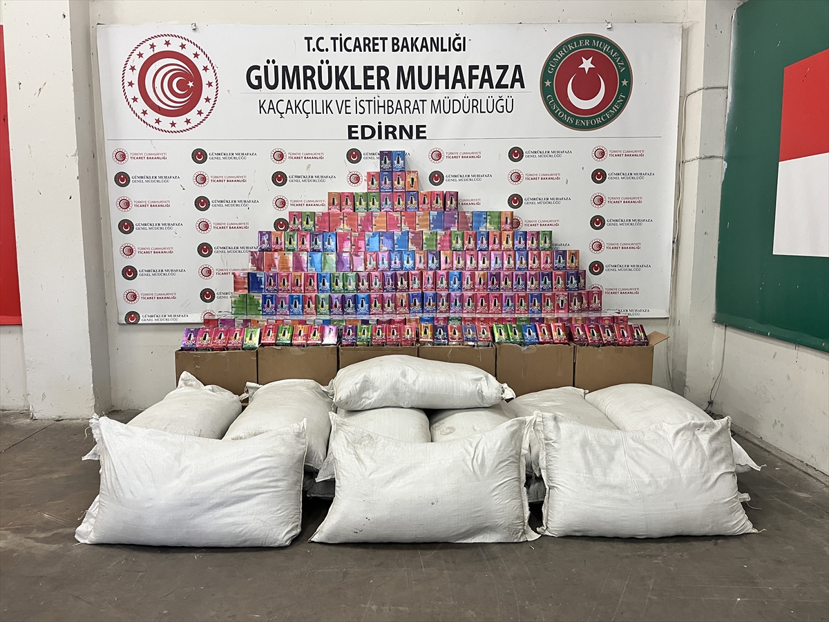 Edirne gümrük muhafaza ekipleri çok sayıda kaçak eşya ele geçirdi