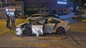 EDİRNE (AA) – Edirne'de 4 aracın karıştığı zincirleme trafik kazasında