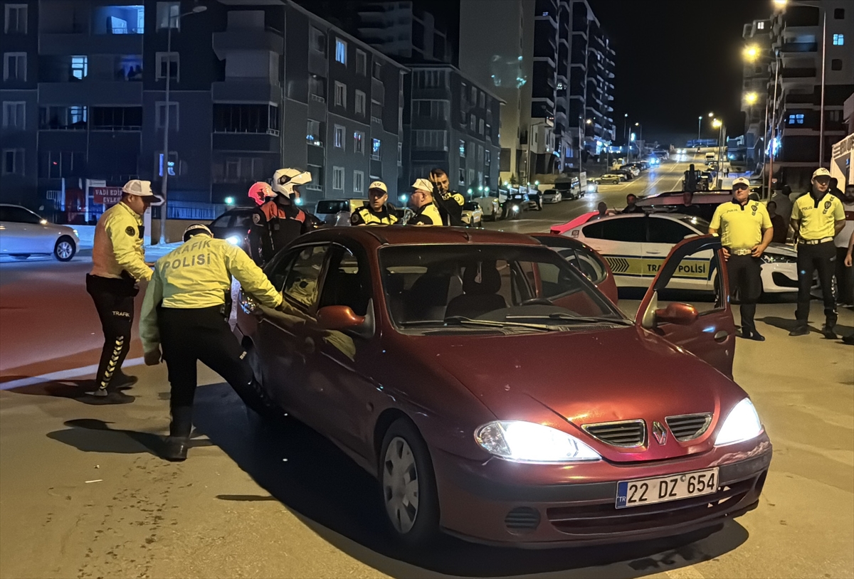 Edirne'de ehliyetsiz sürücünün yakalanmamak için yaptığı usulsüzlük “dronla” tespit edildi