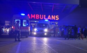 ELAZIĞ (AA) – Elazığ'ın Yurtbaşı beldesinde baraj gölüne giren 12