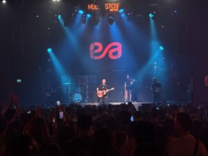 İSTANBUL (AA) – Türk rock müziğinin güçlü isimlerinden Emre Aydın,