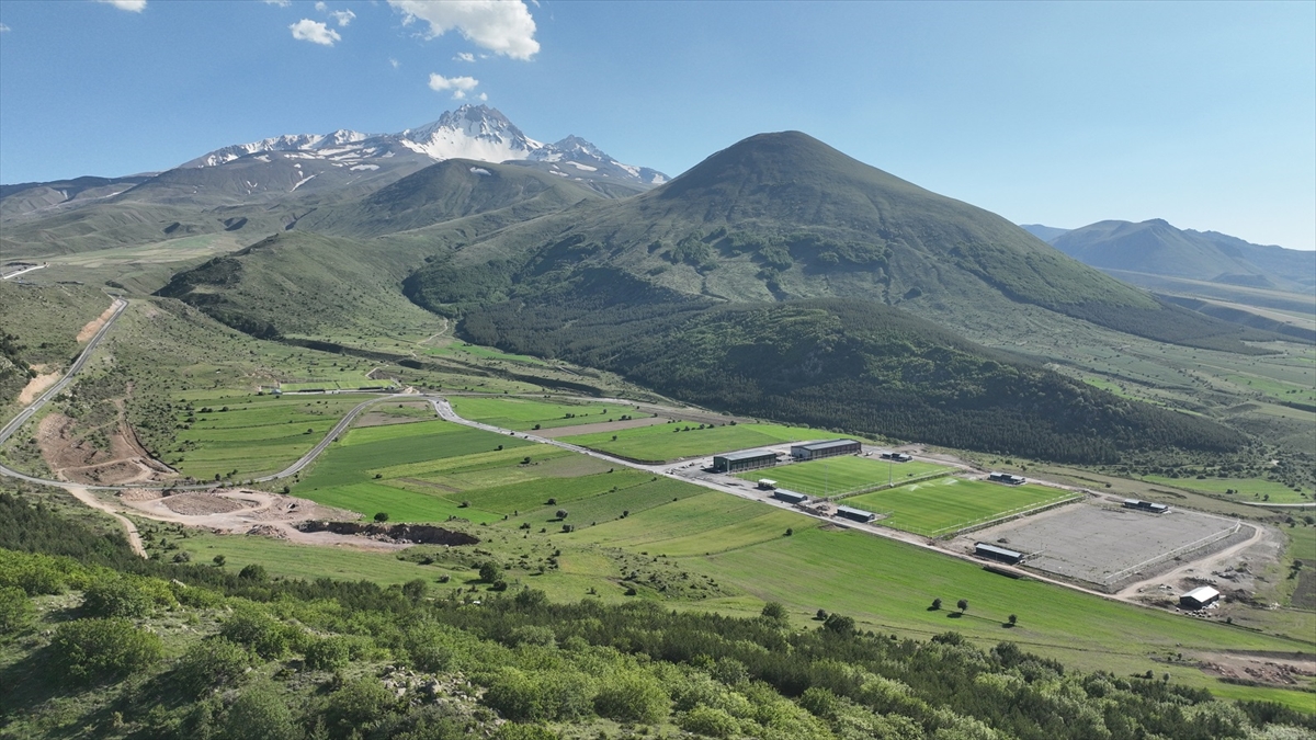 Erciyes Yüksek İrtifa Kamp Merkezi yeni sezon hazır