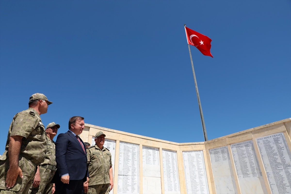 Erzincan'da 3. Ordu İç Güvenlik Şehitler Anıtı’nın açılışı yapıldı