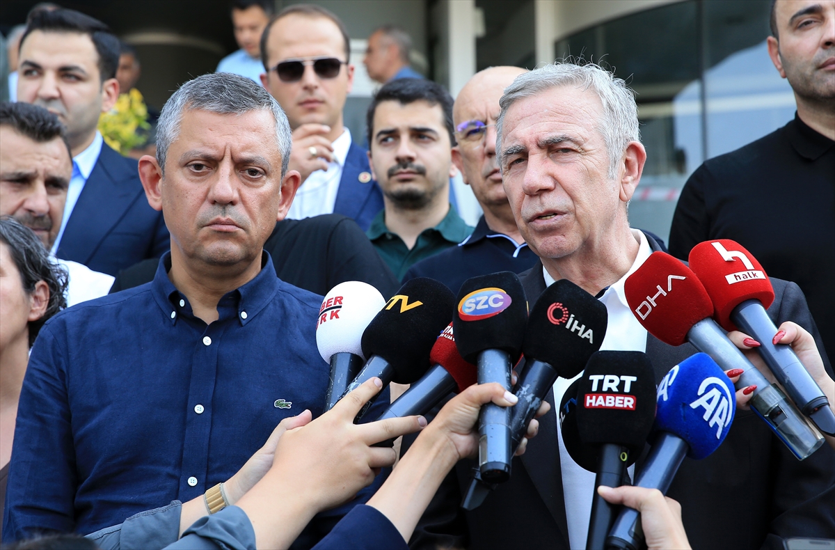 CHP Genel Başkanı Özel'den Ferdi Zeyrek'in sağlık durumuna ilişkin açıklama: