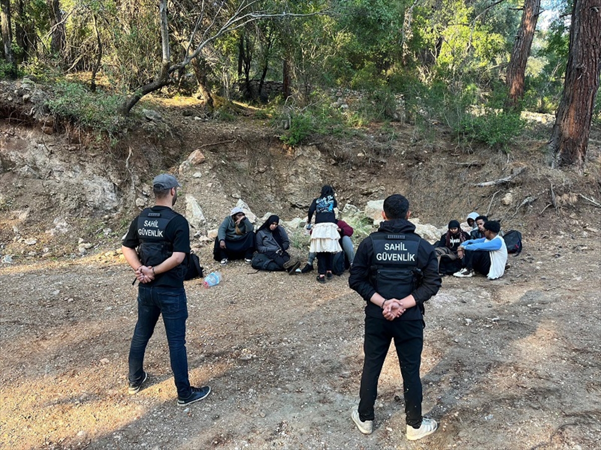 Fethiye'de 10 düzensiz göçmen yakalandı