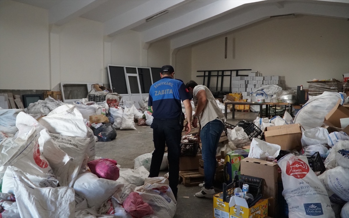 Gaziantep'te son kullanma tarihi geçmiş 21 ton ürün ele geçirildi