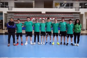 Genç hentbolcu tek eliyle takımına güç veriyor KASTAMONU (AA) – ÖZGÜR ALANTOR – Kastamonu'da doğuştan sağ eli